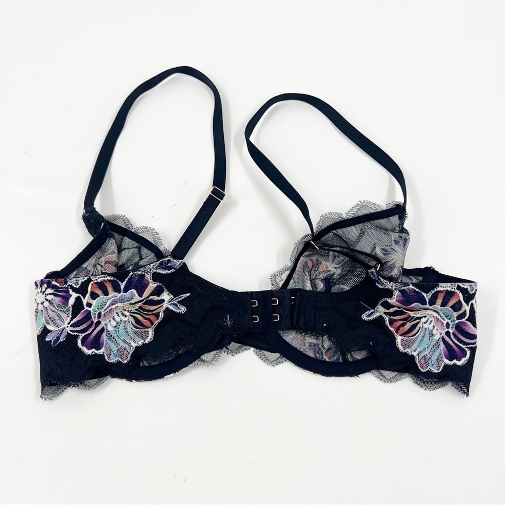 Savage X Fenty Women's Zig Zag Zen Unlined Lace Plunge Bra Floral Size X-Small — image 2 of 7